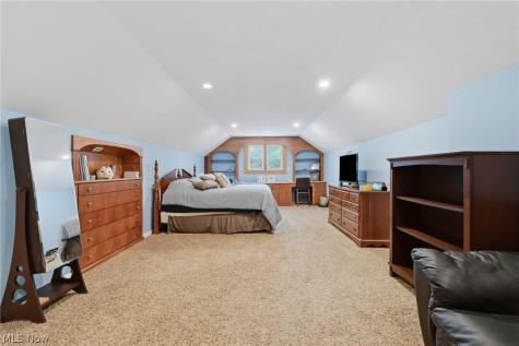 6975 Columbia Road Olmsted Falls OH 44138