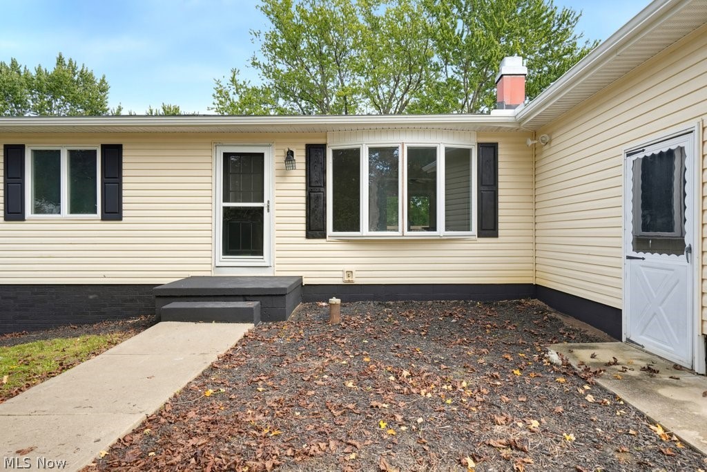 1535 S Plainview Drive Akron OH 44321