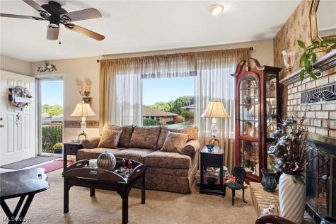 2775 Somia Drive Parma OH 44134
