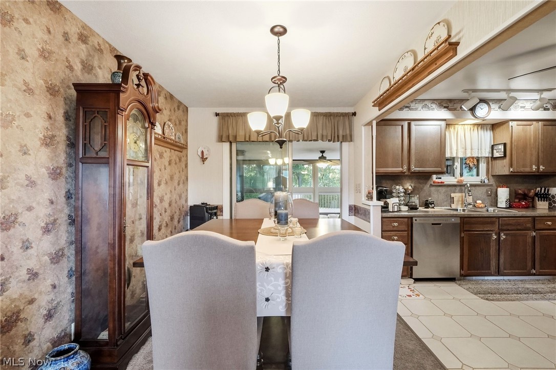 2775 Somia Drive Parma OH 44134