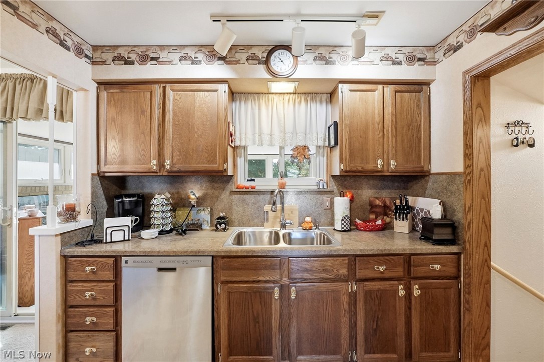 2775 Somia Drive Parma OH 44134