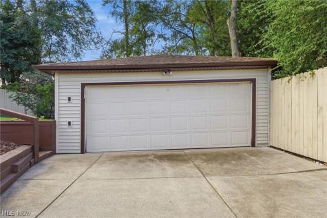2775 Somia Drive Parma OH 44134