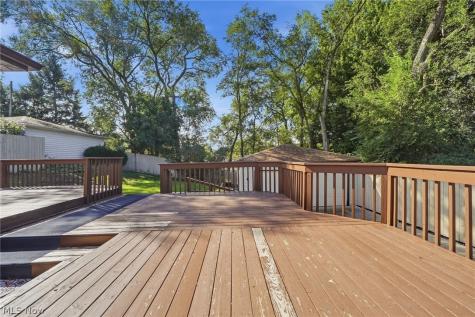 2775 Somia Drive Parma OH 44134