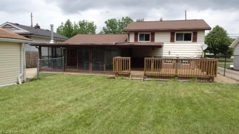 13963 Havendale Drive Brook Park OH 44142