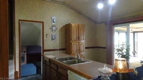 13963 Havendale Drive Brook Park OH 44142