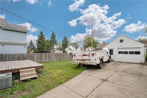 11104 Mccracken Road Garfield Heights OH 44125