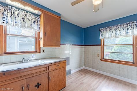 11104 Mccracken Road Garfield Heights OH 44125