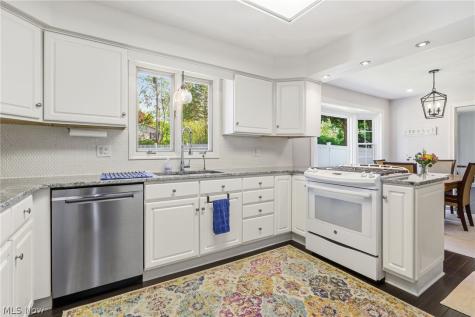 1471 Stonington Road NW North Canton OH 44720