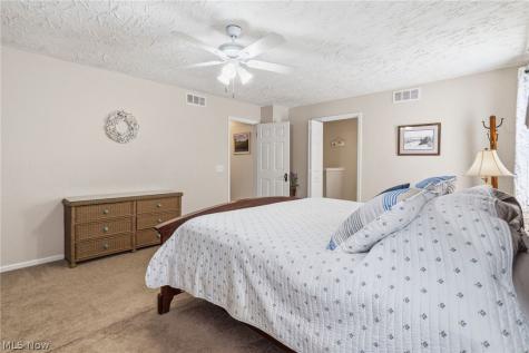 1471 Stonington Road NW North Canton OH 44720