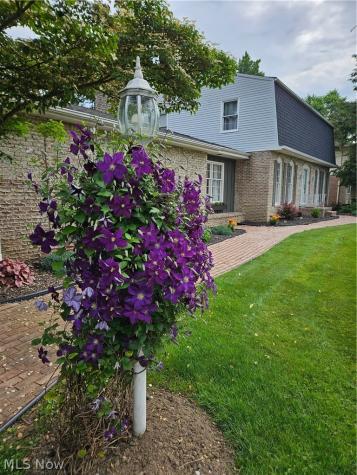 1471 Stonington Road NW North Canton OH 44720