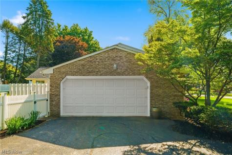 1471 Stonington Road NW North Canton OH 44720