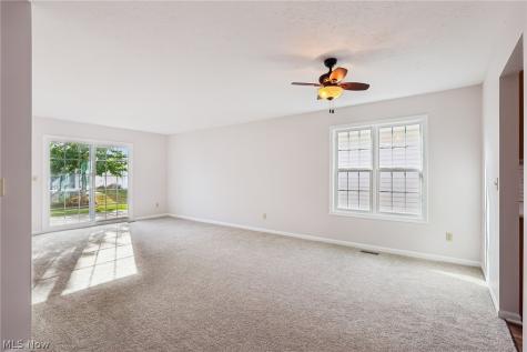 110 Carrington Court Elyria OH 44035