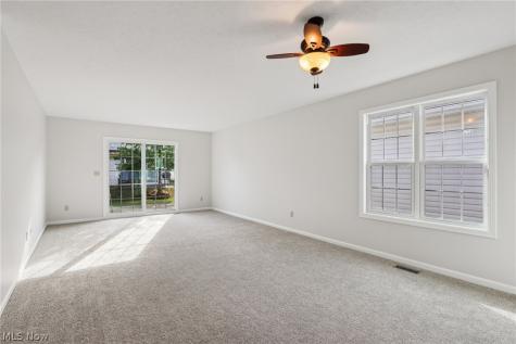 110 Carrington Court Elyria OH 44035
