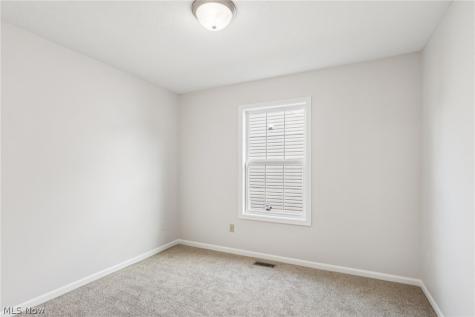 110 Carrington Court Elyria OH 44035