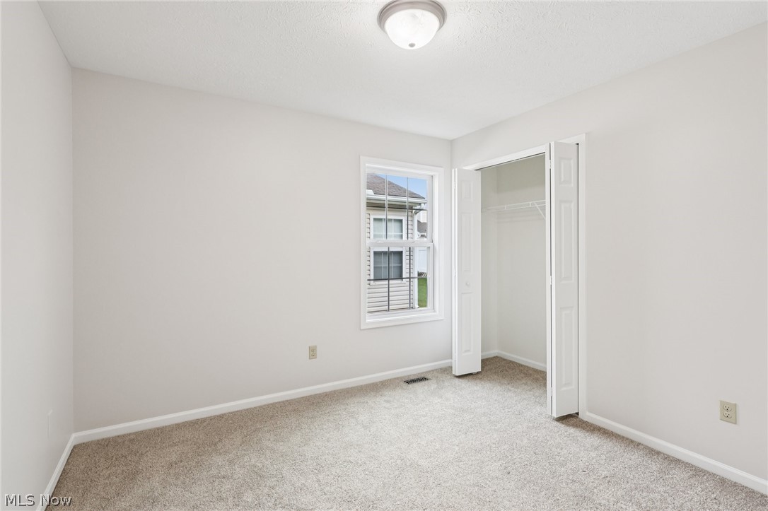 110 Carrington Court Elyria OH 44035
