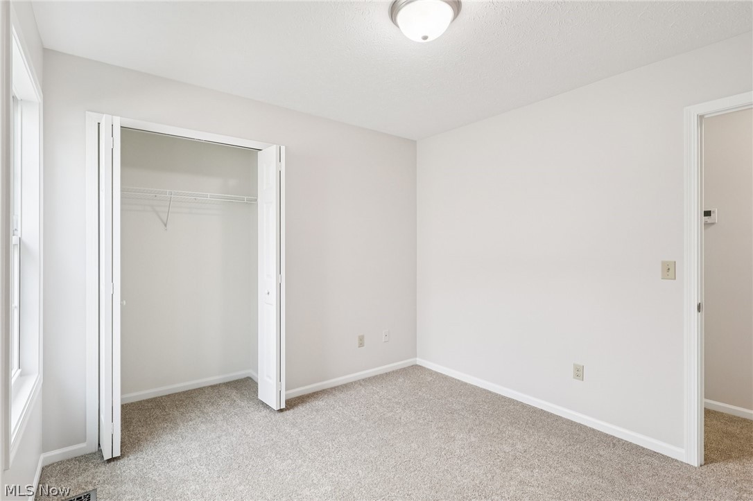 110 Carrington Court Elyria OH 44035