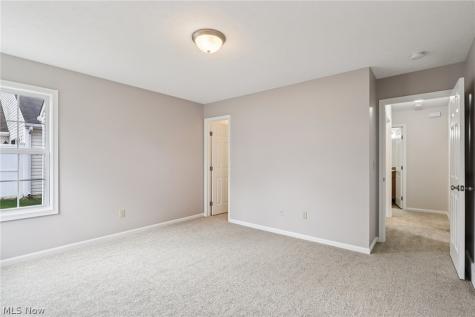 110 Carrington Court Elyria OH 44035