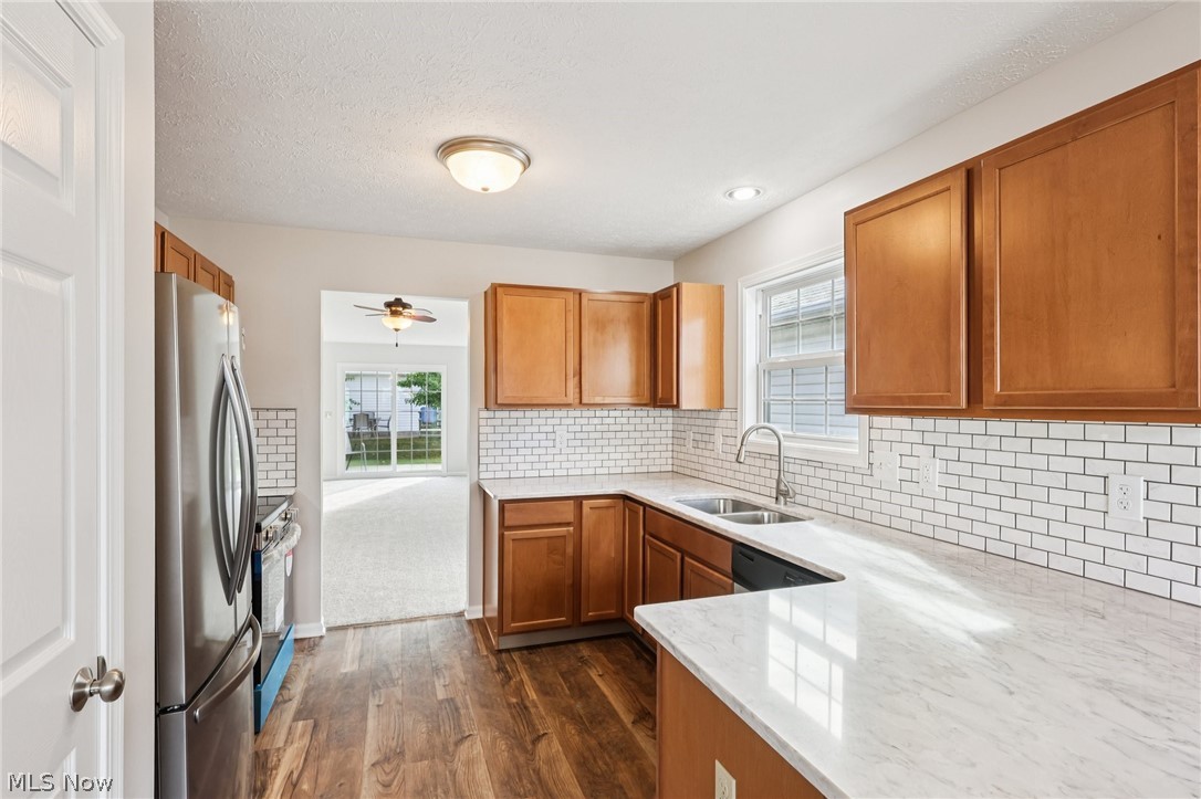 110 Carrington Court Elyria OH 44035