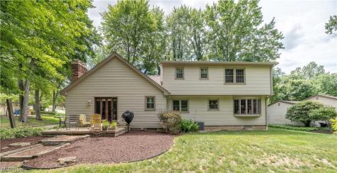 548 Squirrel Hill Drive Youngstown OH 44512