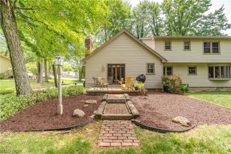 548 Squirrel Hill Drive Youngstown OH 44512