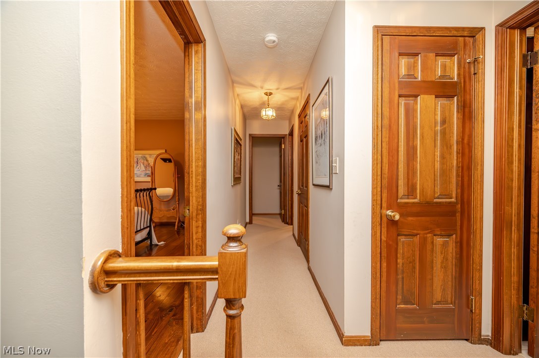 548 Squirrel Hill Drive Youngstown OH 44512