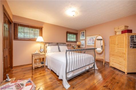 548 Squirrel Hill Drive Youngstown OH 44512