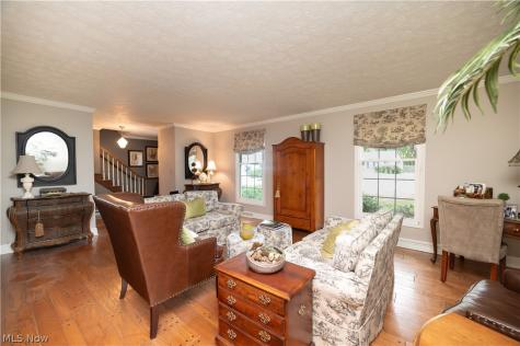 548 Squirrel Hill Drive Youngstown OH 44512