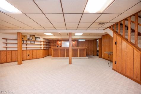 548 Squirrel Hill Drive Youngstown OH 44512