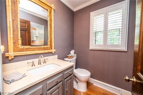 548 Squirrel Hill Drive Youngstown OH 44512