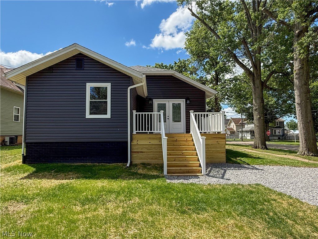 105 E Vermont Avenue Sebring OH 44672