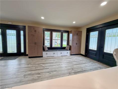 105 E Vermont Avenue Sebring OH 44672