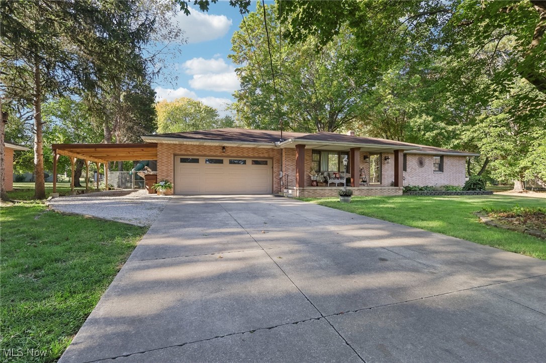 1964 Woodley Boulevard Akron OH 44319