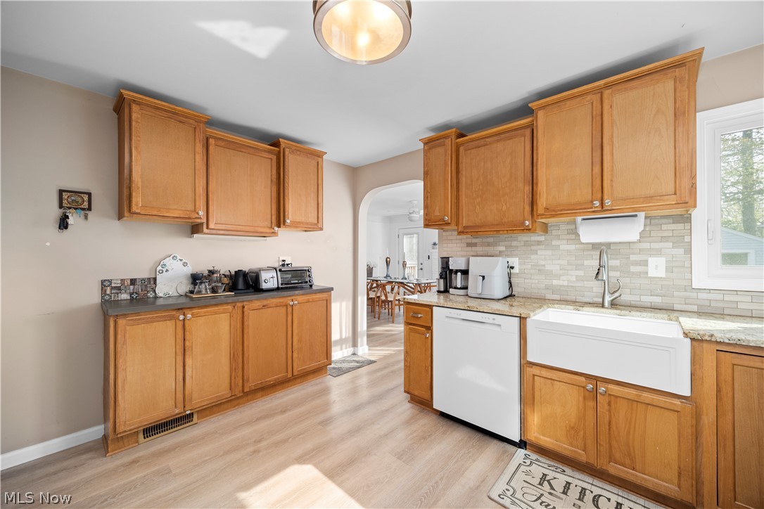 45 E 219th Street Euclid OH 44123