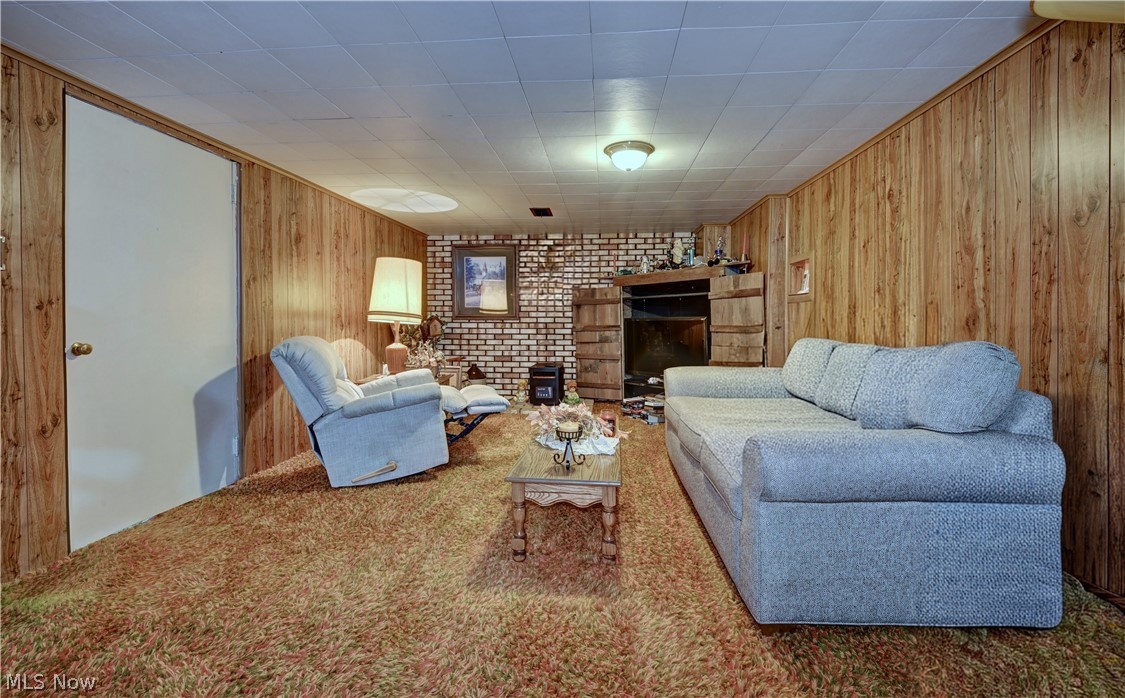 336 High Street SW Sugarcreek OH 44681