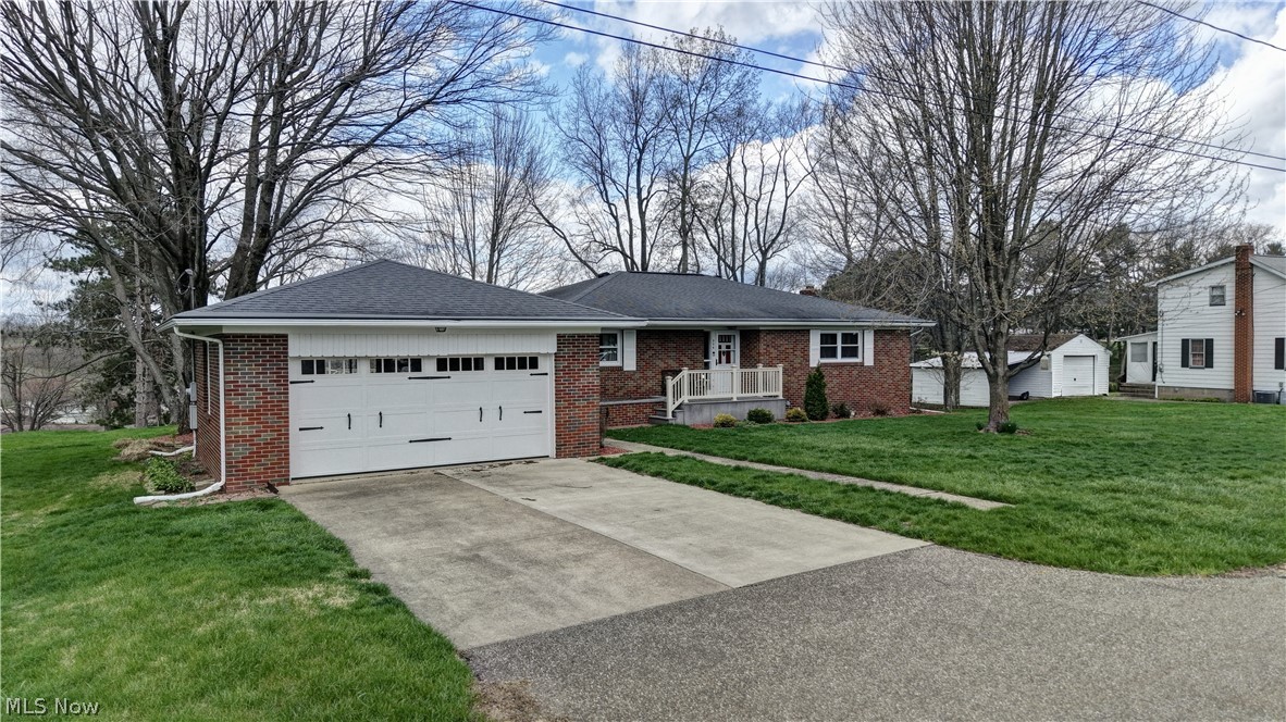 336 High Street SW Sugarcreek OH 44681