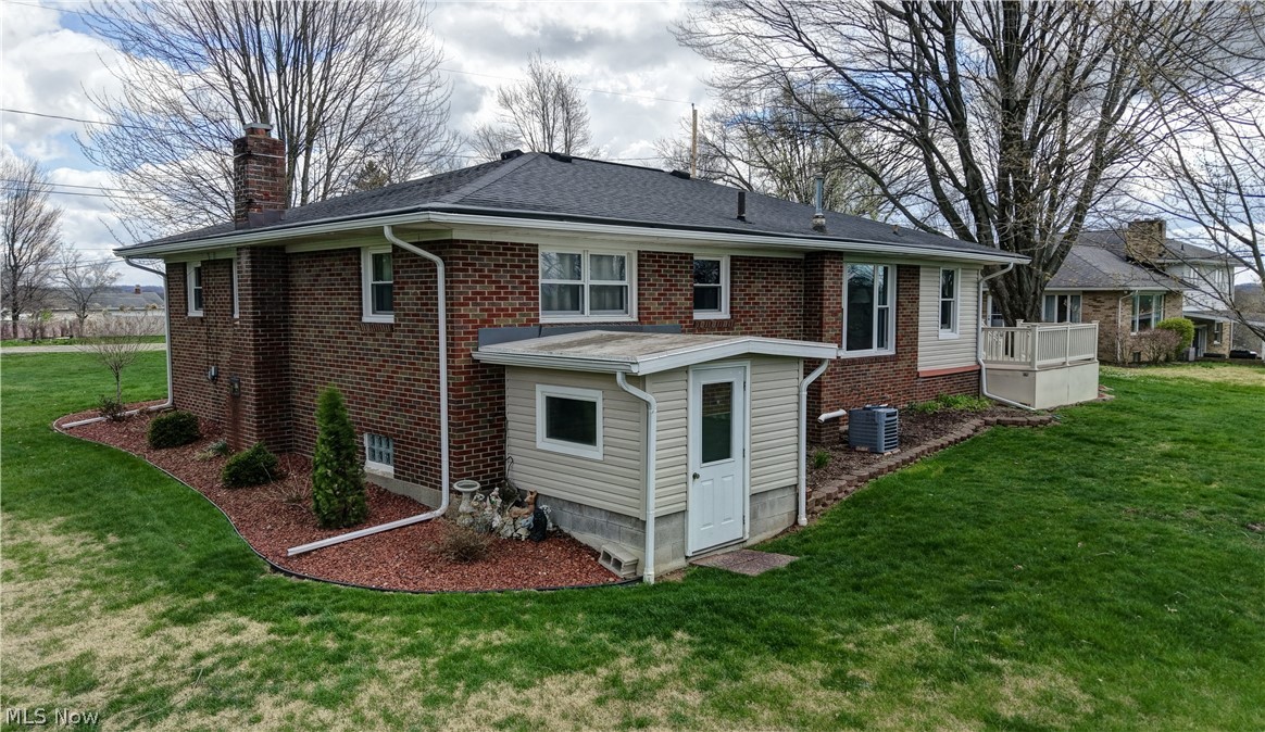 336 High Street SW Sugarcreek OH 44681