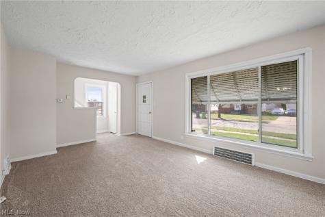 21391 Westport Avenue Euclid OH 44123