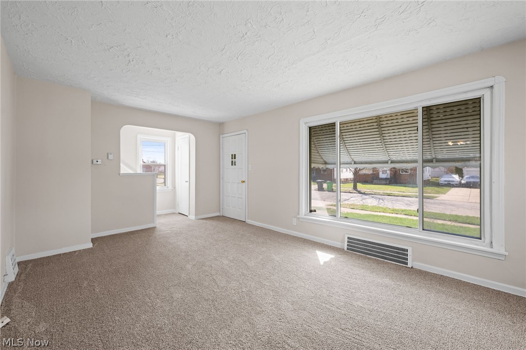 21391 Westport Avenue Euclid OH 44123