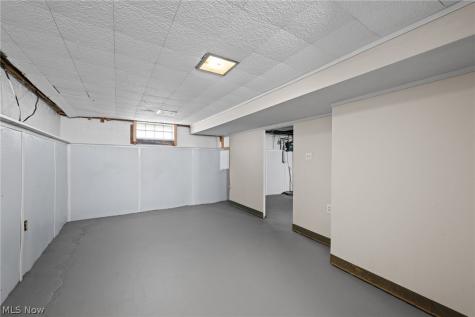 21391 Westport Avenue Euclid OH 44123