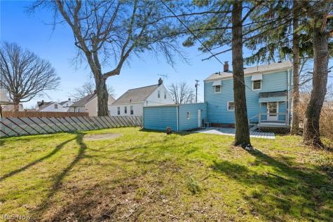 21391 Westport Avenue Euclid OH 44123