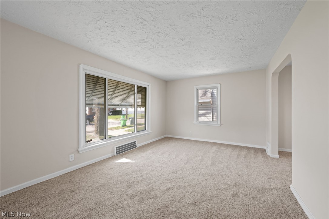 21391 Westport Avenue Euclid OH 44123