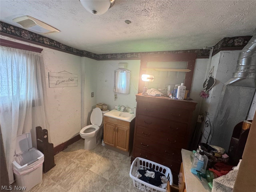2042 13th Street SW Akron OH 44314