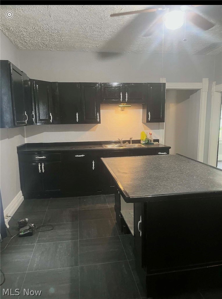313 W 3rd Street Uhrichsville OH 44683