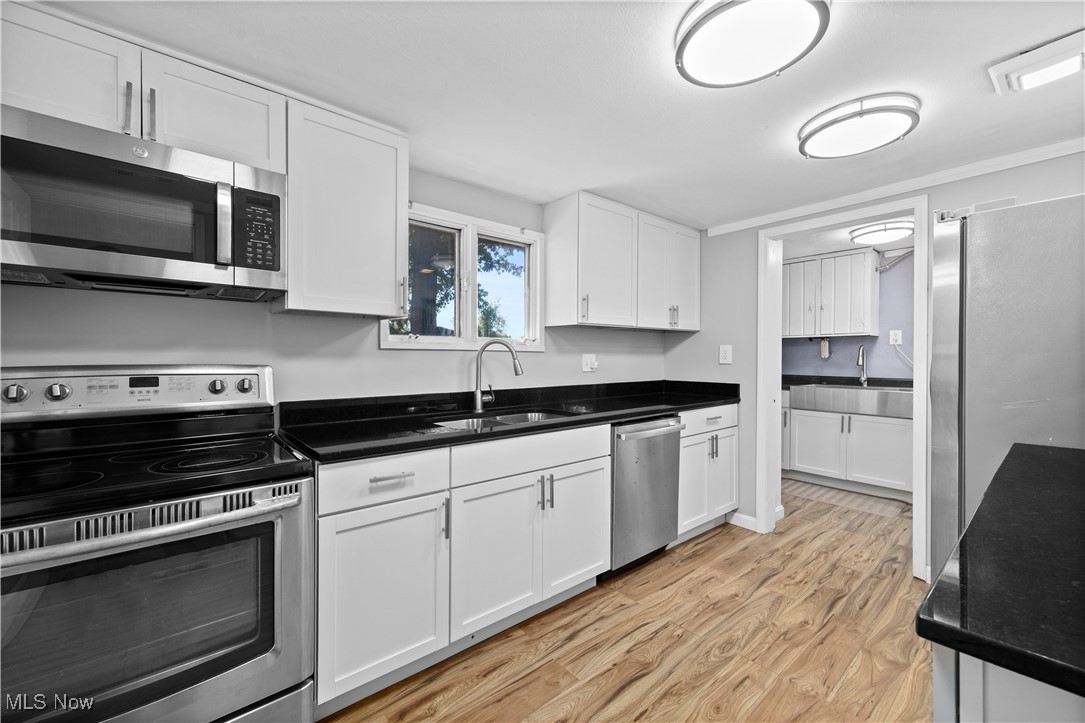 552 Treadway Boulevard Sheffield Lake OH 44054