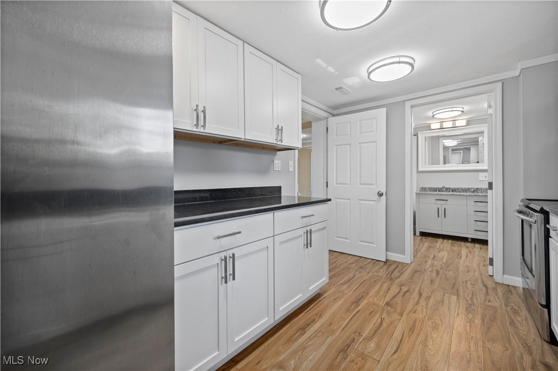 552 Treadway Boulevard Sheffield Lake OH 44054