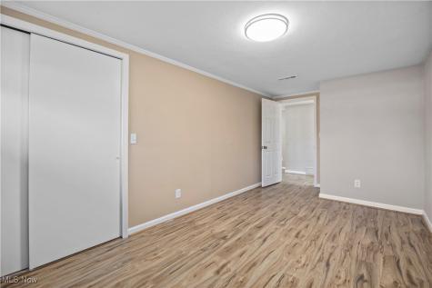 552 Treadway Boulevard Sheffield Lake OH 44054