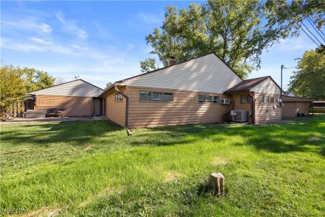 552 Treadway Boulevard Sheffield Lake OH 44054
