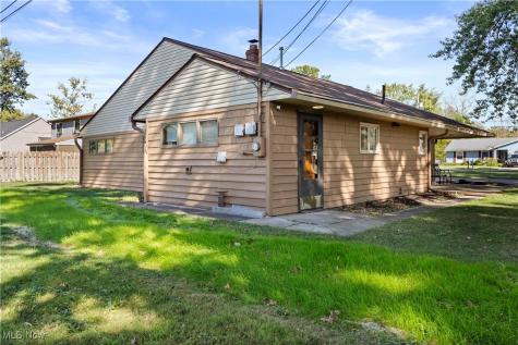 552 Treadway Boulevard Sheffield Lake OH 44054