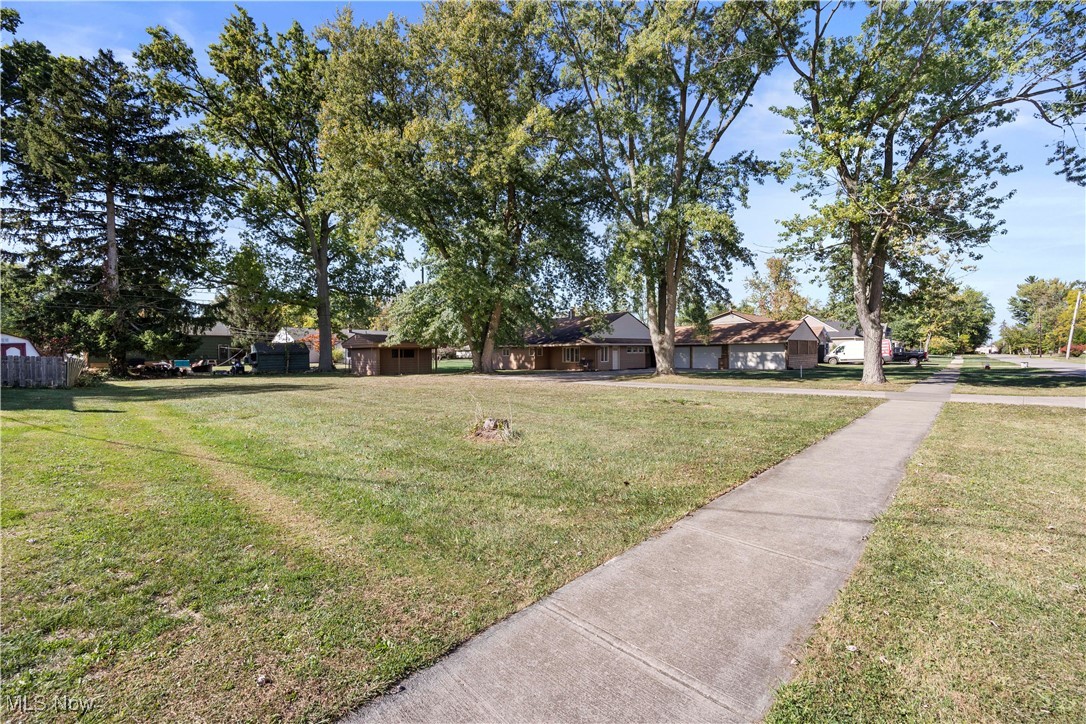 552 Treadway Boulevard Sheffield Lake OH 44054