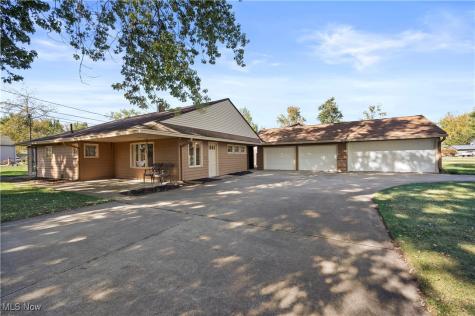 552 Treadway Boulevard Sheffield Lake OH 44054